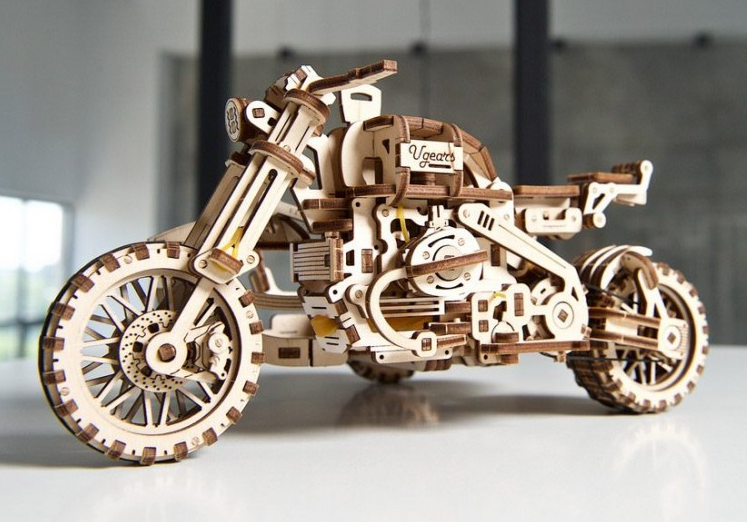 Механічна 3D модель &laquo;Мотоцикл Scrambler UGR-10 з коляскою&raquo; UGEARS 70137 фото